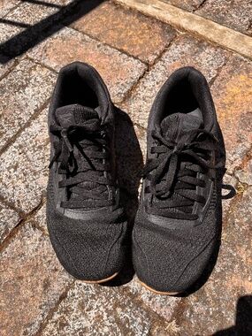 Reebok Nano Gym Shoes-women’s size 9